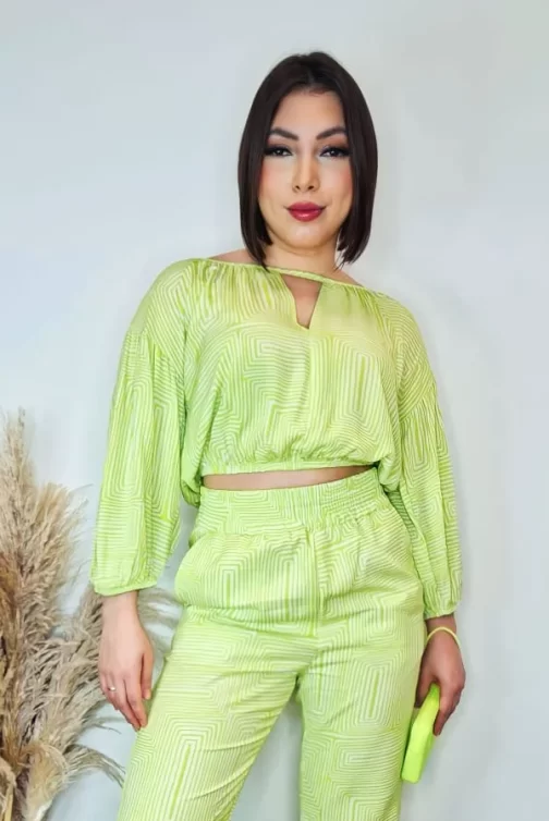 Blusa cropped Georgia em Viscose